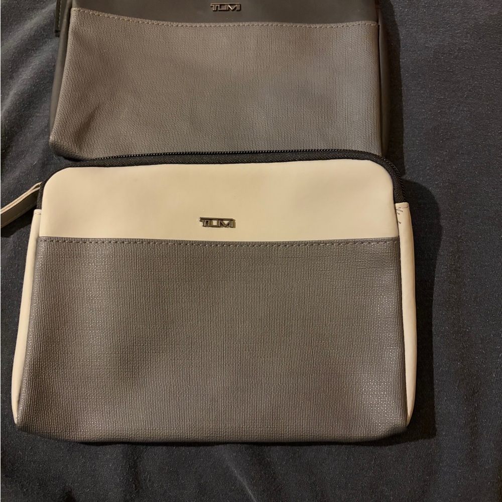 TUMI Black and Gray Toiletry Bag Set - Picture 2 of 3